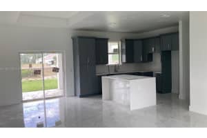 2044 Crawford Ave N, Lehigh Acres