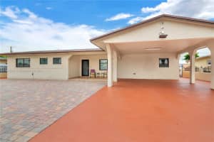 11112 NW 59th Pl, Hialeah, FL 33012, Sold 11/05/24