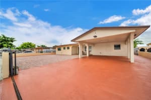 11112 NW 59th Pl, Hialeah, FL 33012, Sold 11/05/24