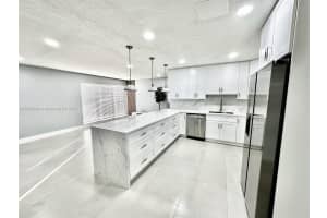 61 NE 45th St, Oakland Park, FL 33334, Sold 12/27/24