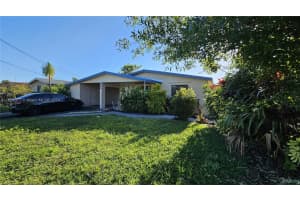 890 NW 35th Ave, Fort Lauderdale, FL 33311, - MLS#A11624377