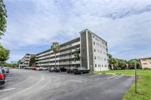 4800 Hillcrest Ln, Hollywood, FL 33021, Sold 12/20/24