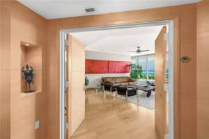 19955 NE 38th Ct, Aventura, FL 33180, Sold 12/19/24