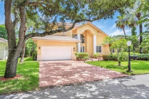11306 Port St, Hollywood, FL 33026, Sold 09/12/24