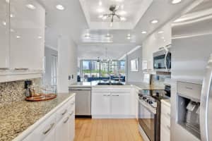 800 SE 4th St APT 505, Fort Lauderdale, FL 33301, Sold 02/27/25