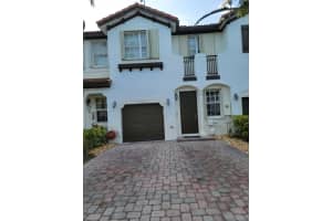 1048 NE 30th Ave, Homestead, FL 33033, Sold 08/16/24