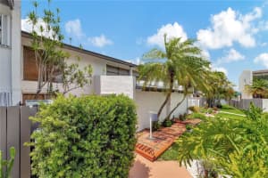 11086 SW 70th Ln, Miami, FL 33173, Sold 11/26/24