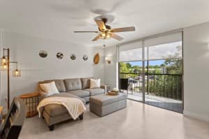 8005 SW 107th Ave APT 313, Miami, FL 33173, Sold 11/27/24