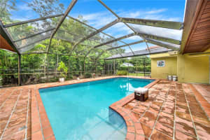 7501 SW 84th Ct, Miami, FL 33143, Sold 12/04/24