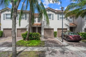 8264 Prestige Commons Dr, Tamarac, FL 33321, Sold 09/11/24