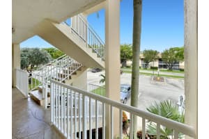 7416 N Devon Dr, Tamarac, FL 33321, Sold 01/10/25