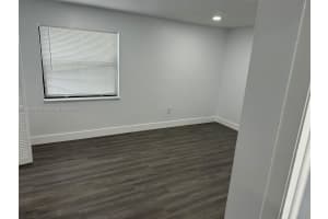 3702 NE 171 St APT 18, North Miami Beach, FL 33160, - MLS#A11624834
