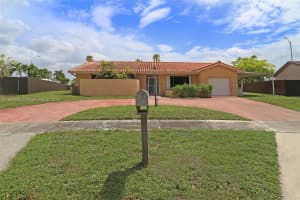 19960 NW 65th Ct, Hialeah, FL 33015, Sold 08/09/24