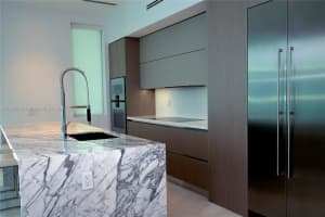 300 S Biscayne Blvd PH- 3902, Miami, FL 33131, Sold 09/24/24