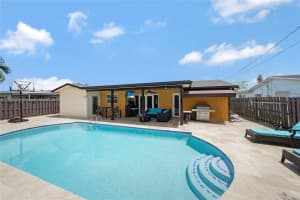 11391 NW 40th Pl, Sunrise, FL 33323, Sold 10/07/24