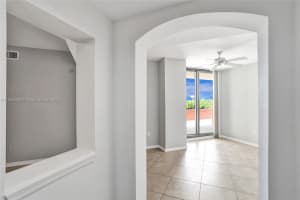 100 N Federal Hwy APT 526, Fort Lauderdale, FL 33301, Sold 09/23/25