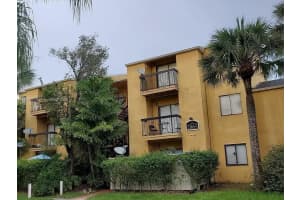2865 Winkler Ave APT 406, Fort Myers, FL 33916, Sold 10/15/24