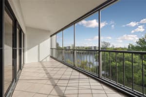 14203 SW 66th St, Miami, FL 33183, Sold 09/19/24