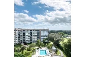 1000 Saint Charles Pl 522, Pembroke Pines