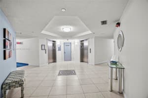 1000 St Charles Pl APT 522, Pembroke Pines, FL 33026, - MLS#A11625257