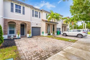 14723 SW 25th Ln, Miami, FL 33185, Sold 10/24/24