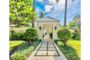 43 N Beach Rd, Hobe Sound, FL 33455, Sold 12/06/24