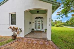 5790 SW 51st St, Miami, FL 33155, Sold 12/02/24