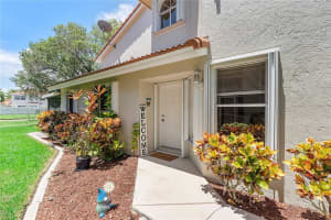 7648 Pinewalk Dr S #137, Margate, FL 33063, Sold 10/01/24