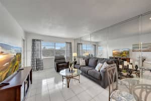 4451 NW 16th St APT K307, Lauderhill, FL 33313, Sold 01/21/25