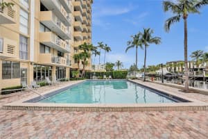 2350 NE 135th St APT 202, North Miami, FL 33181, Sold 10/22/24
