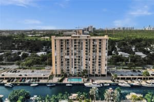 2350 NE 135th St APT 202, North Miami, FL 33181, Sold 10/22/24
