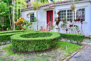 706 Mendoza Ave, Coral Gables, FL 33134, Sold 07/03/25