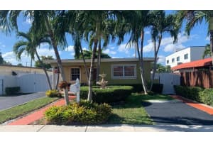 9421 SW 37th St, Miami, FL 33165, Sold 04/08/25