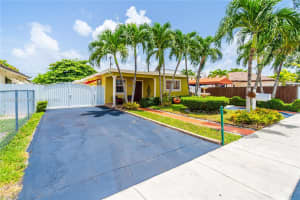 9421 SW 37th St, Miami, FL 33165, Sold 04/08/25