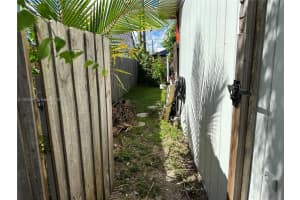 711 NW 16th St, Homestead, FL 33030, Sold 09/06/24