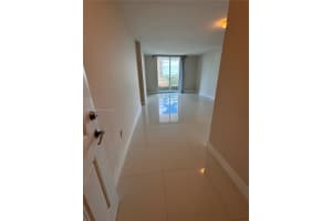 117 NW 42nd Ave APT 908, Miami, FL 33126, Sold 10/18/24