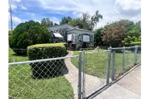 500 NW 46th St, Miami, FL 33127, Sold 12/04/24