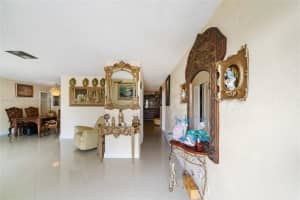 7507 NW 70th Ave, Tamarac, FL 33321, Sold 11/07/24