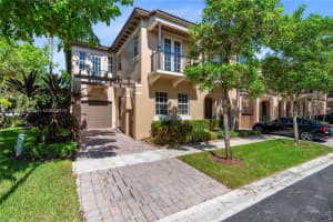 4402 Morgan Ln, Cooper City, FL 33328, Sold 10/03/24