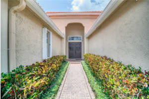 1303 Windsor Ln, Fort Lauderdale, FL 33327, Sold 10/11/24