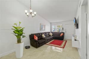 11413 NW 88th Ave, Hialeah, FL 33018, Sold 09/09/24