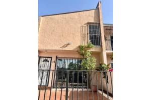 2411 NW 11th St, Miami, FL 33125, Sold 09/27/24