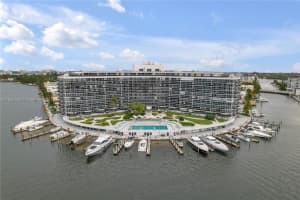 900 Bay Dr APT 711, Miami Beach, FL 33141, Sold 11/26/24