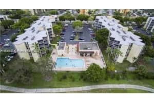 7075 NW 186th St, Hialeah, FL 33015, Sold 10/17/24