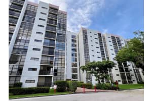 17021 N Bay Rd APT 510, Sunny Isles Beach, FL 33160, Sold 01/14/25