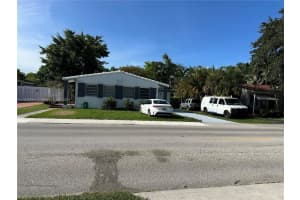 1619 Moffett St, Hollywood