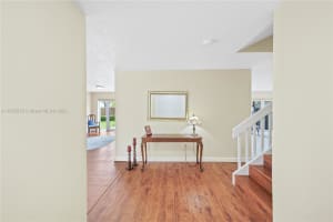 19561 NW 82nd Ct, Hialeah, FL 33015, Sold 09/02/24