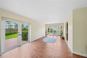 19561 NW 82nd Ct, Hialeah, FL 33015, Sold 09/02/24