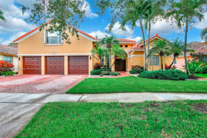 13935 NW 22nd Ct, Pembroke Pines, FL 33028, Sold 09/05/24