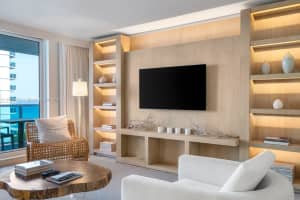 102 24th St APT 1113, Miami Beach, FL 33139, Sold 12/20/24